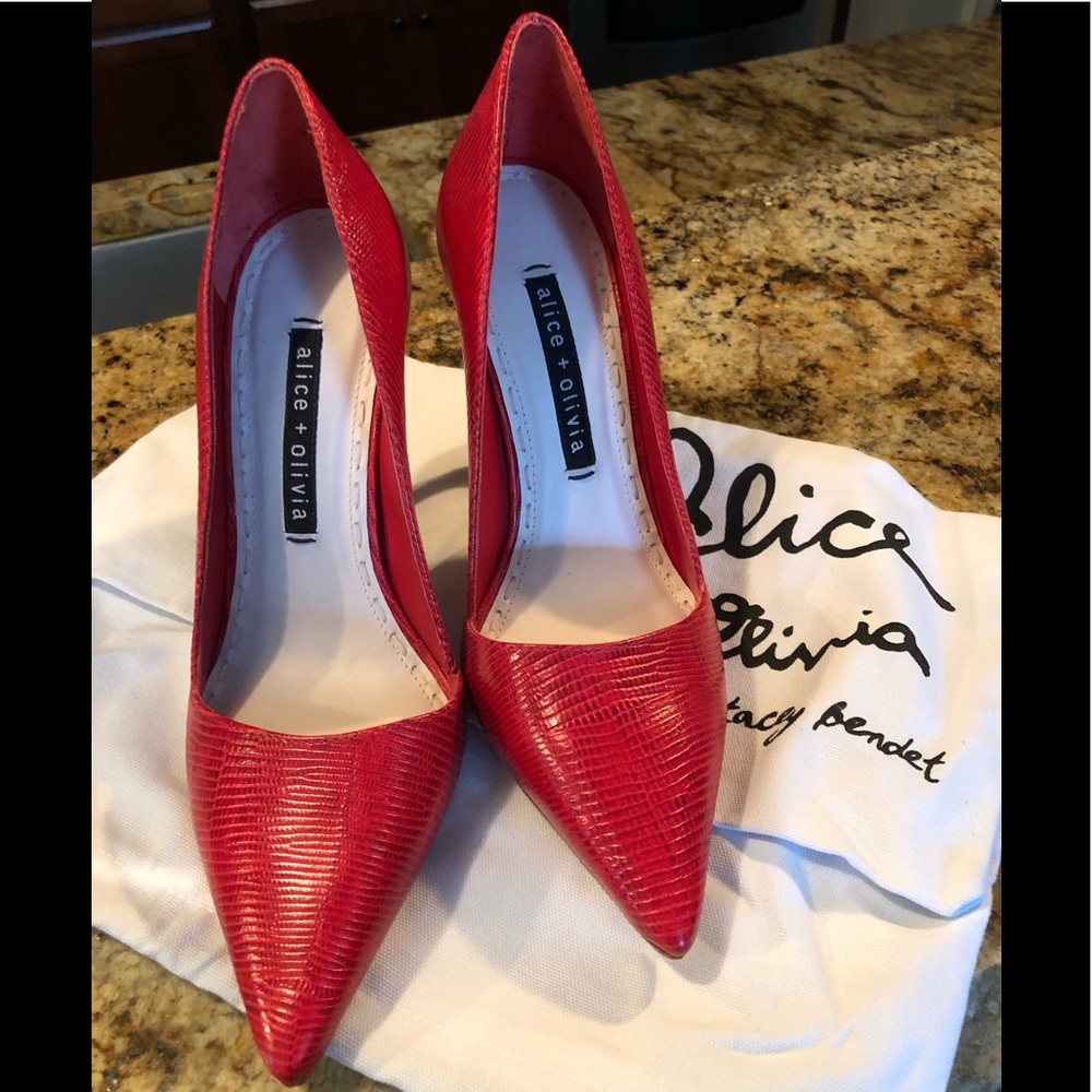 Alice + Olivia heels 7.5 NWT